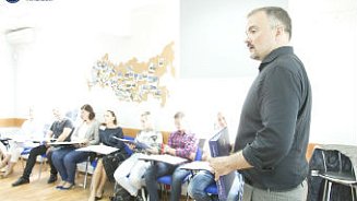 Как люди приходят к своей профессии